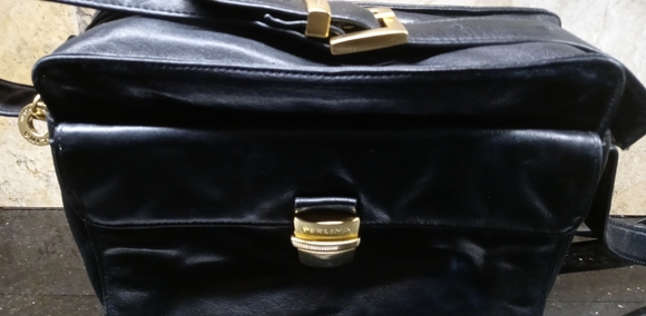 Perlina BLACK/GOLD hardware rich leather bag - Picture 6 of 6